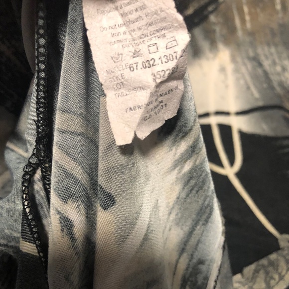 Melanie Lyne Top w/Cut Out and Ruching detail @ collar - Picture 7 of 10